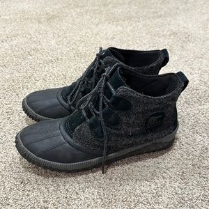 Sorel Out and About Boots